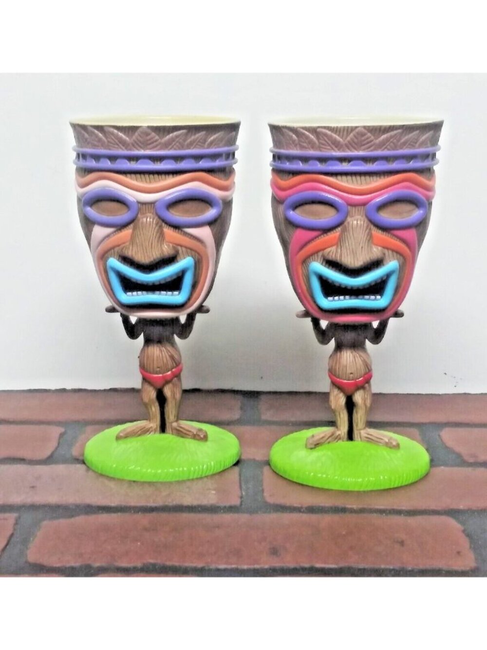 Colorful TIKI Goblets Plastic Cups Hawaiian Mugs Wine Sangria 10 oz Set of 2 EUC